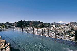 公共露天浴場
